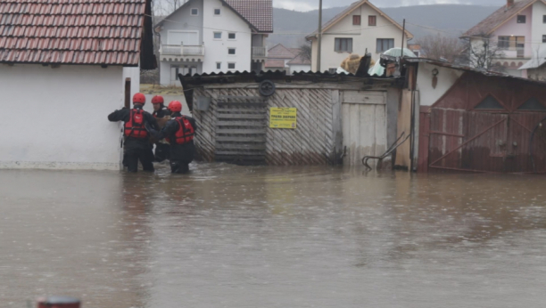 UŽAS! Nove poplave prete Srbiji, i dalje vanredno u 35 gradova i opština: Pola Srbije pod vodom