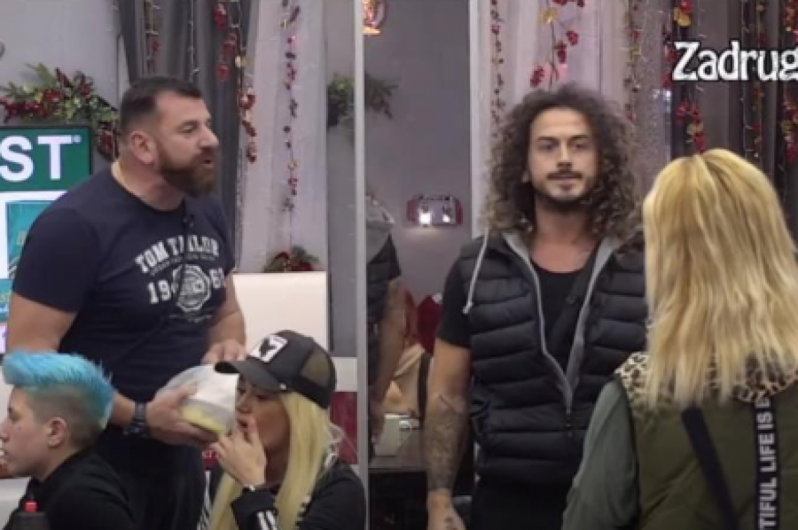 NE UZIMAJ MOJE IME U SVOJA SMRDLJIVA USTA On je udario na Miljana Vračevića, ovaj van sebe