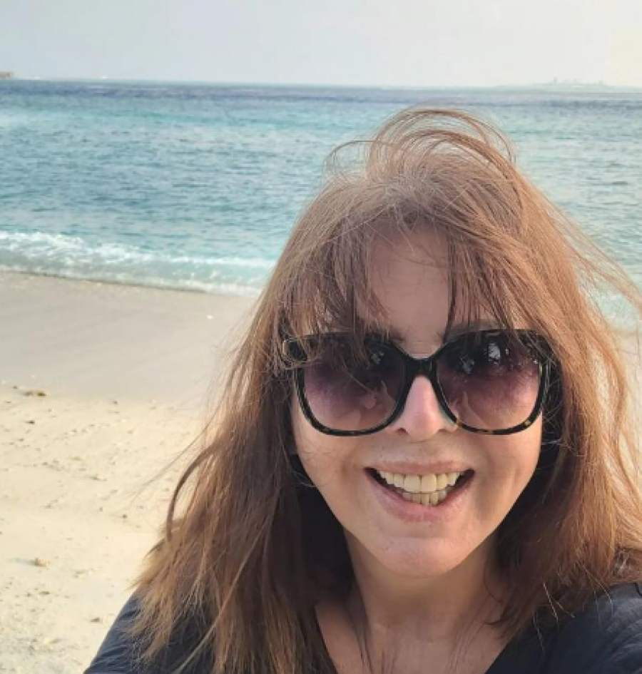 BEZ TRUNKE ŠMINKE Dara Džokić svima pokazala lice, niko ne veruje kako dobro izgleda, a ova koleginica je morala da je prokomentariše