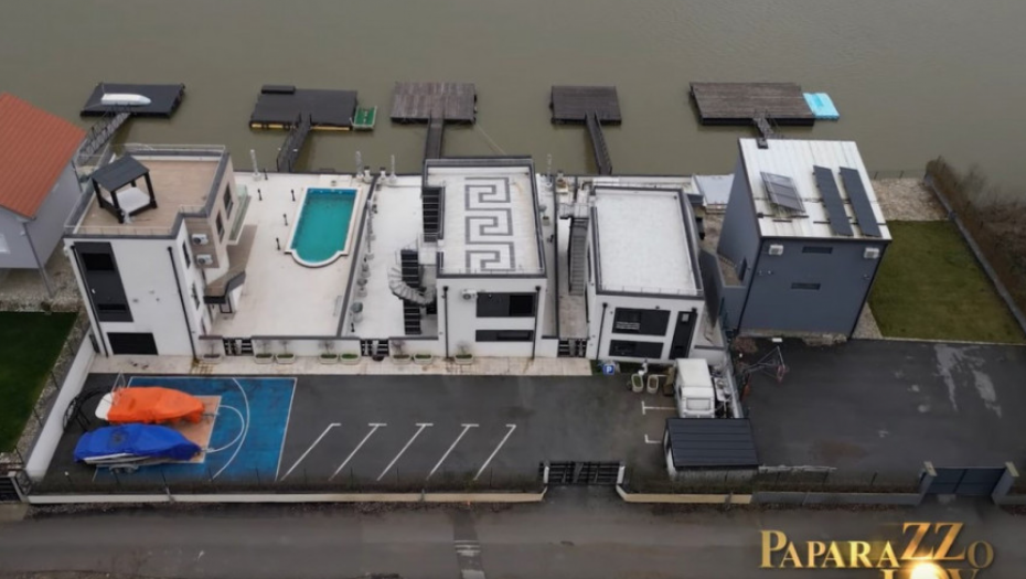 Ovako izgleda Đanijeva vikendica na Savi