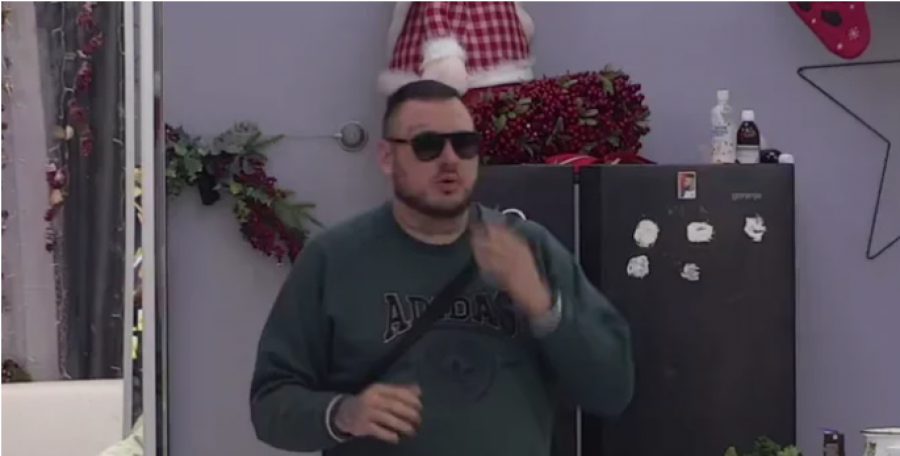 NIJE MOGAO DA SE SUZDRŽI 