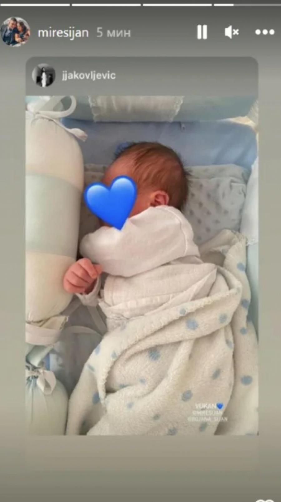 PRVA FOTOGRAFIJA MALOG VUKANA ŠIJANA Ponosni roditelji obradovli pratioce na društvenim mrežama