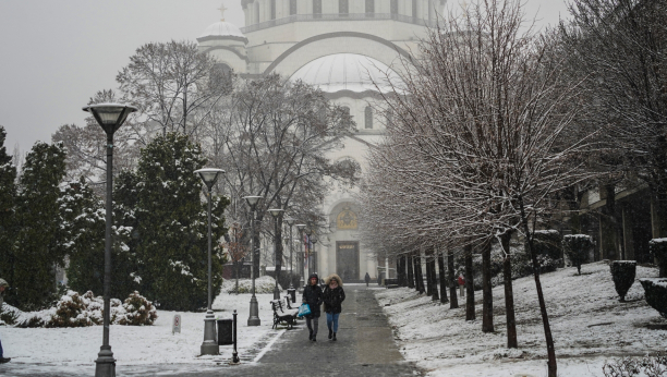 ZIMA SE VRATILA U SRBIJU, UPALJEN NARANDŽASTI METEOALARM Pašće 20 cm snega, temperatura ide u minus!