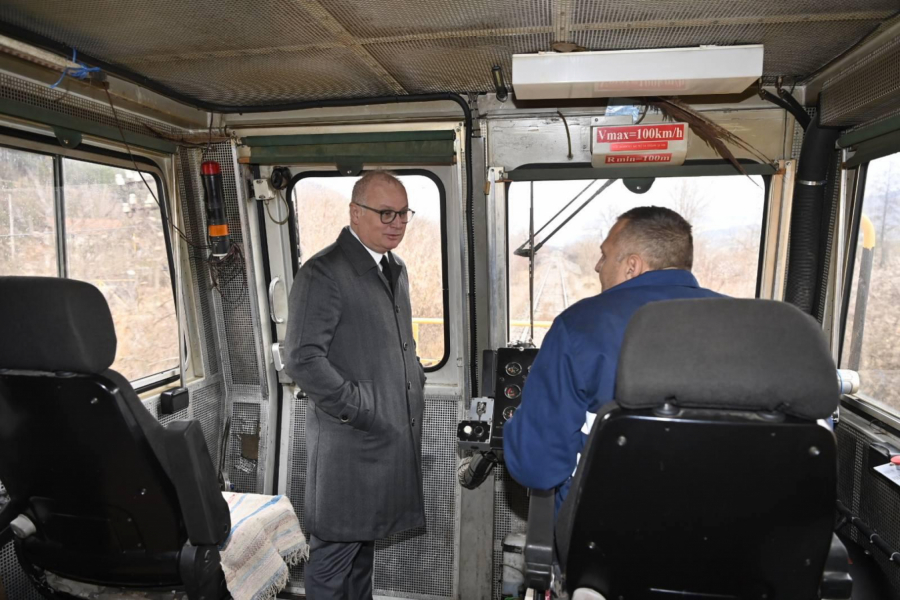 MINISTAR VESIĆ SE UVERIO: Pruga kod Pirota potpuno sanirana