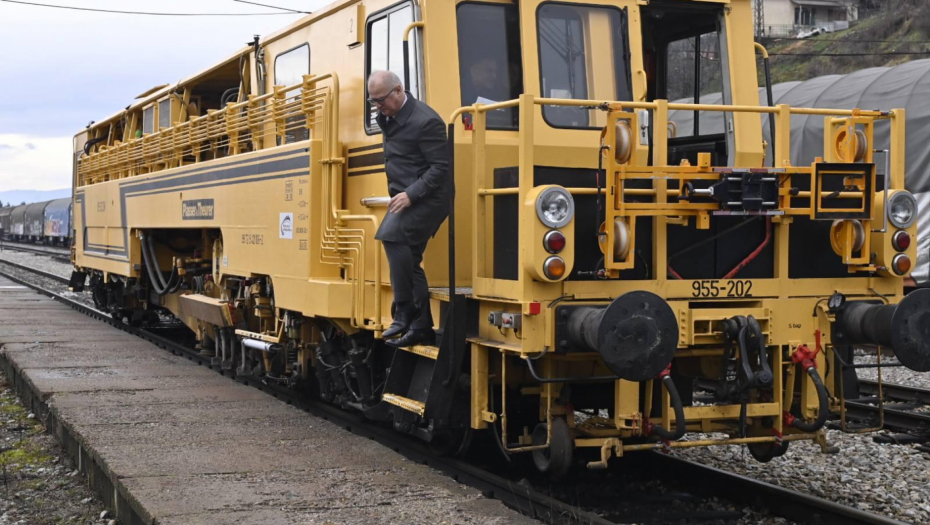 MINISTAR VESIĆ SE UVERIO: Pruga kod Pirota potpuno sanirana