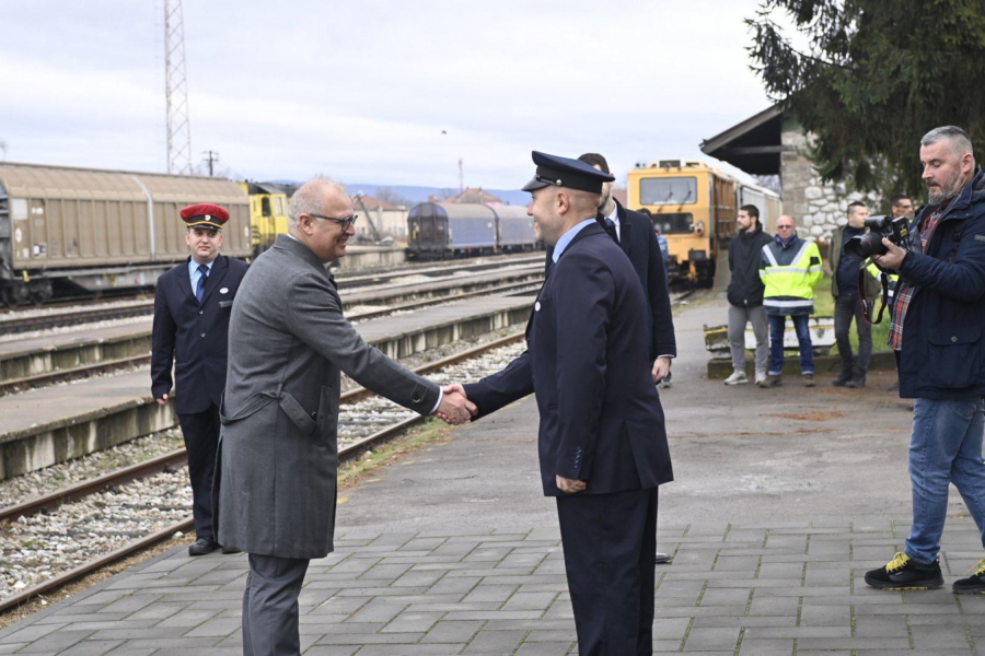 MINISTAR VESIĆ SE UVERIO: Pruga kod Pirota potpuno sanirana