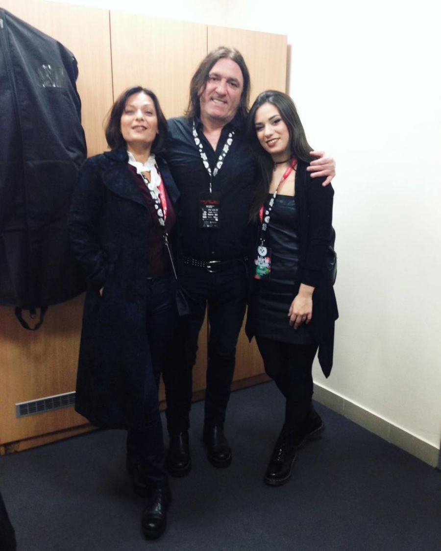 NJEGOVA BOLEST MU JE POTPUNO PROMENILA ŽIVOT Evo kako izgleda danas Tifina SUPRUGA, a tek da mu vidite ćerku, PRAVA LEPOTICA (FOTO)