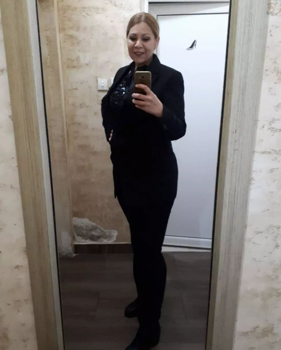 PEVAČICA SMRŠALA 40 KILOGRAMA Krenula je nekontrolisano da se goji, a onda otkrila DA IMA OVAJ PROBLEM: Lekari nisu hteli da je leče, sve se odjednom promenilo (FOTO)