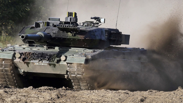 VRATILI BI IH U DELOVIMA! Američki i nemački tenkovi ne smeju u Ukrajinu!