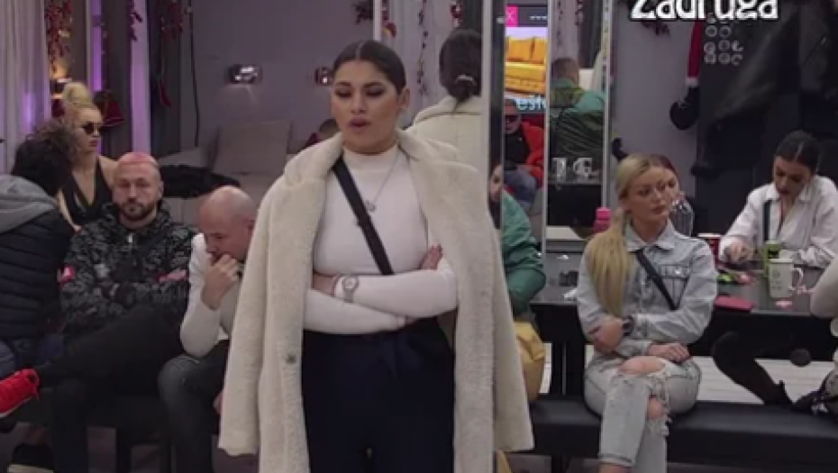 ODUSTAJE OD CARA? Milica Veselinović progovorila o odnosu sa Filipom, PA ŽESTOKO POTKAČILA MAJU