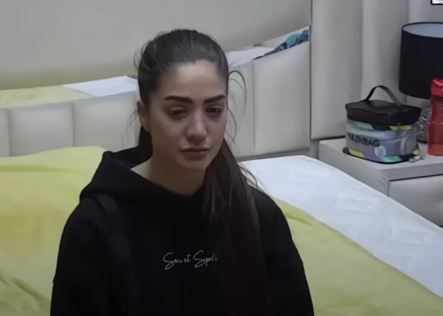 ANĐELA ĐURIČIĆ IZAŠLA IZ ZADRUGE Nakon jučerašnjeg pokušaja bekstva, produkcija je pustila da napusti rijaliti!