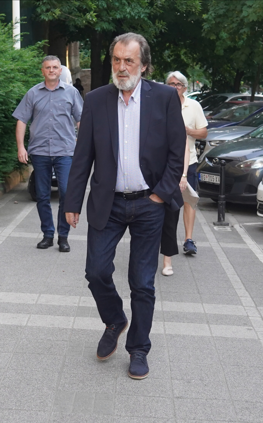 SVI U NEVERICI ZBOG ŽARKA LAUŠEVIĆA Neprepoznatljiv nakon dve godine medijske ilegale, njegovo stanje ZABRINJAVA, da li je ovo moguće?! (FOTO)