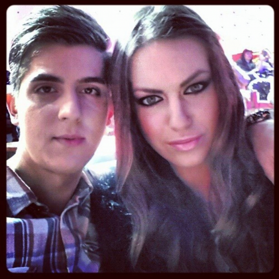 ZAVELA NAŠEG PEVAČA, IVAN MARINKOVIĆ JE ODLEPIO ZA NJOM Htela da bije Jelenu Golubović  u rijalitiju, nakon TRAGEDIJE NESTALA, a evo kako danas izgleda Sara Trajanović (FOTO)