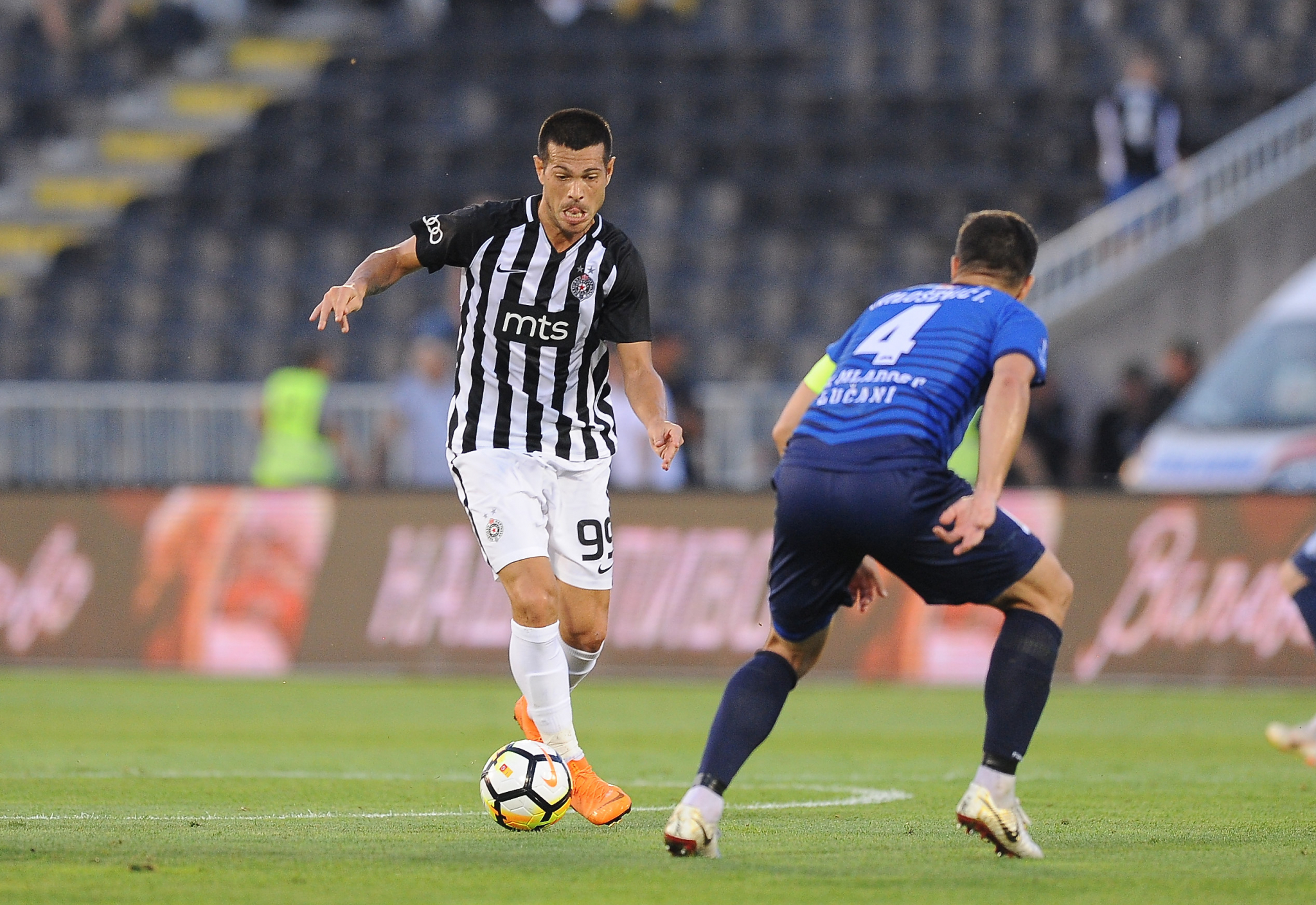 NASTAVLJAJU SE UDARI NA IZRAELCA Smiljanić opleo po Nathu: To je jedna od većih gluposti, tako ne sme da se priča