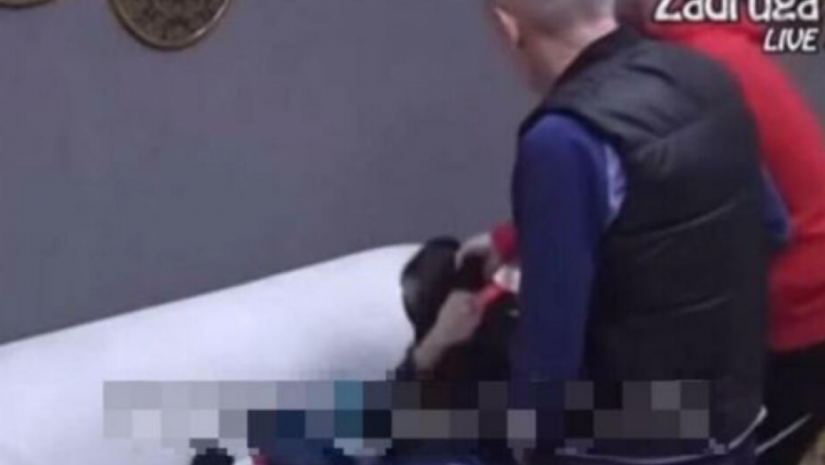 ZVEZDAN KRVNIČKI NASRNUO NA ANĐELU Udario je bubicom i bacio sa kreveta, JEZIVE SCENE U ZADRUZI! (VIDEO)