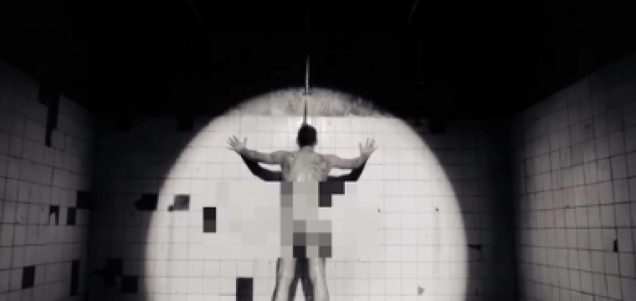 MILAN MARIĆ GO Skandalozne fotke kruže Internetom, glumac kao od majke rođen, SKANDAL! (FOTO 18+)