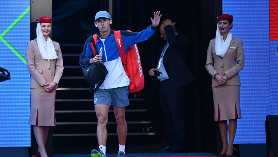 SAD JE KASNO Prozivao Novaka, pa onda pokušao da se izvadi