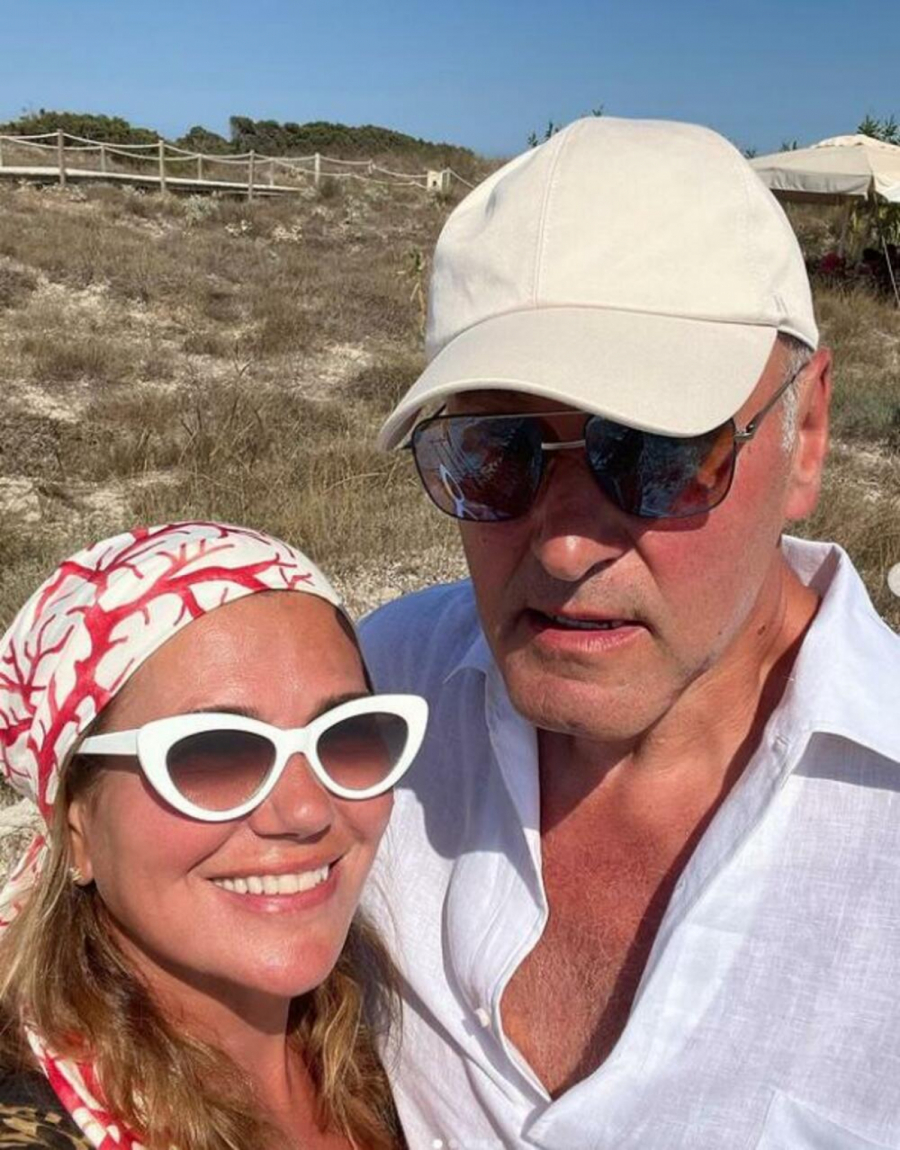 OVAJ MOĆNIK JE SUPRUG BRANKE NEVISTIĆ Voditeljka uživa u ljubavi sa uticajnim biznismenom, a evo kako izgleda! (FOTO)