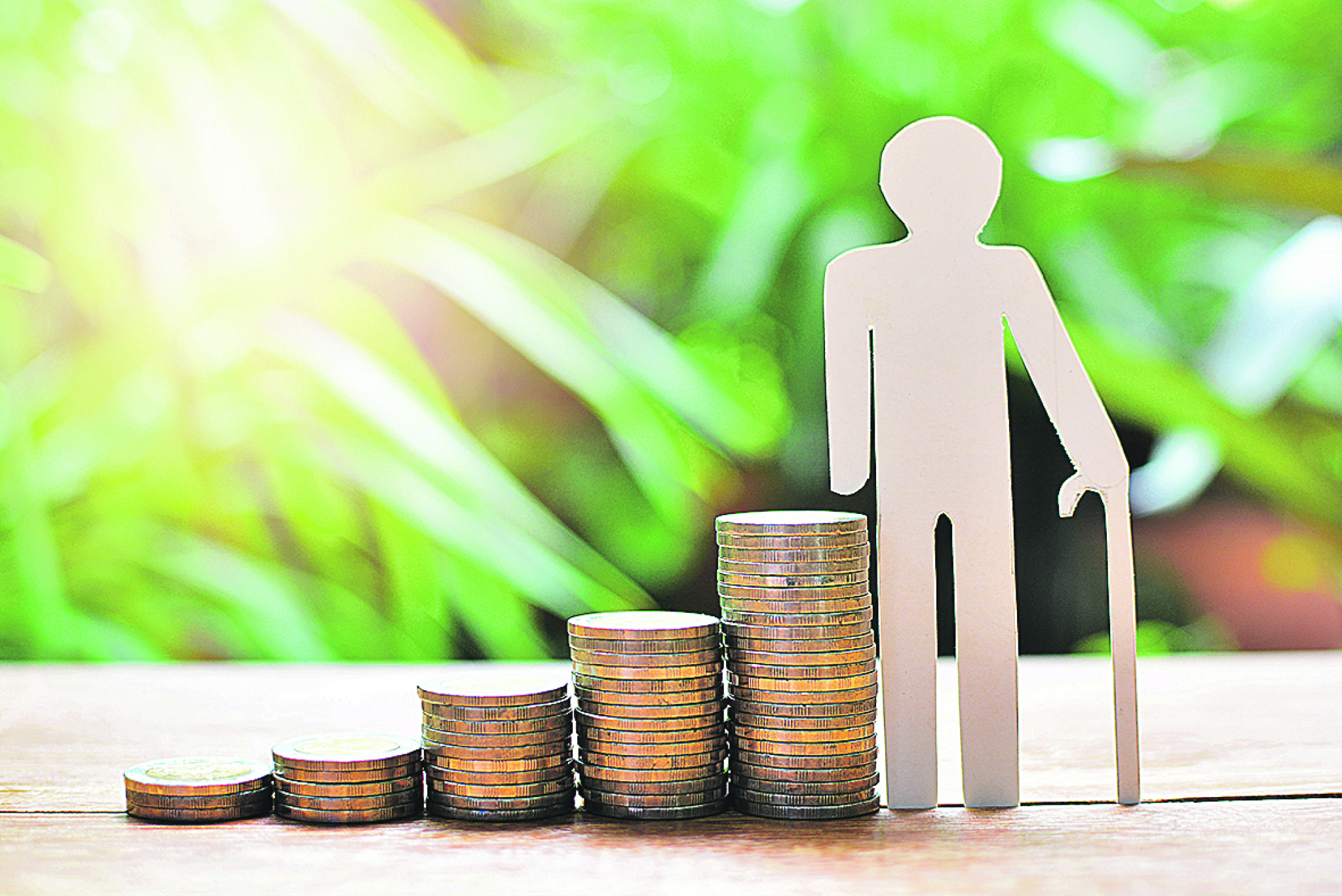 ŠTA SA ŽENAMA U SRBIJI KOJE NE STEKNU PRAVO NA PENZIJU! Dobijaće najmanje 150 evra, a ovo je jedini uslov