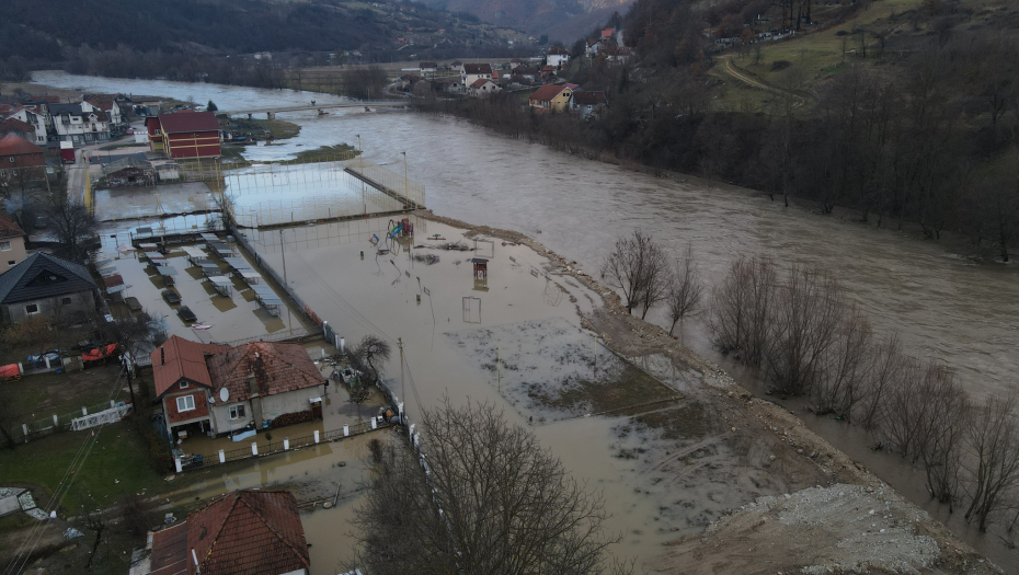 OPASNOST OD IZLIVANJA Nivo Lima opada, ali RHMZ upozorava na pet reka: Rastu Sava, Morava, Tamiš...