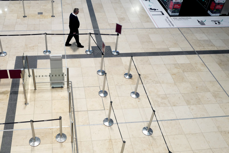 NEMAČKA U TOTALNOM RASULU! Otkazani svi letovi u Berlinu, blokirano 35.000 ljudi!