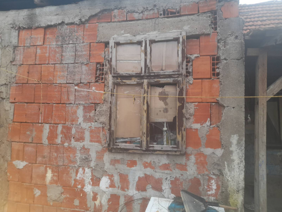 ZLI DUSI NAM LOME PROZORE Zona sumraka Od Bogojavljenja traje muka stanovnika u Beloj Palanci, koji strepe od mračnih sila