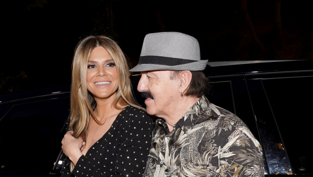 IPAK MU JE ONA RODILA DECU, SVAKA PRIČA JE SUVIŠNA! Pevač bez dlake na jeziku o razvodu Džinovića, Haris će mu ovo veoma zameriti!