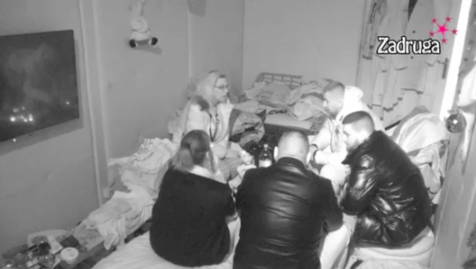 CAR NE ZNA GDE UDARA, Marija uporedila Filipa i Janjuša u odnosu sa Majom "NE LUPAJ GLUPOSTI, ONA NIJE NORMALNA"