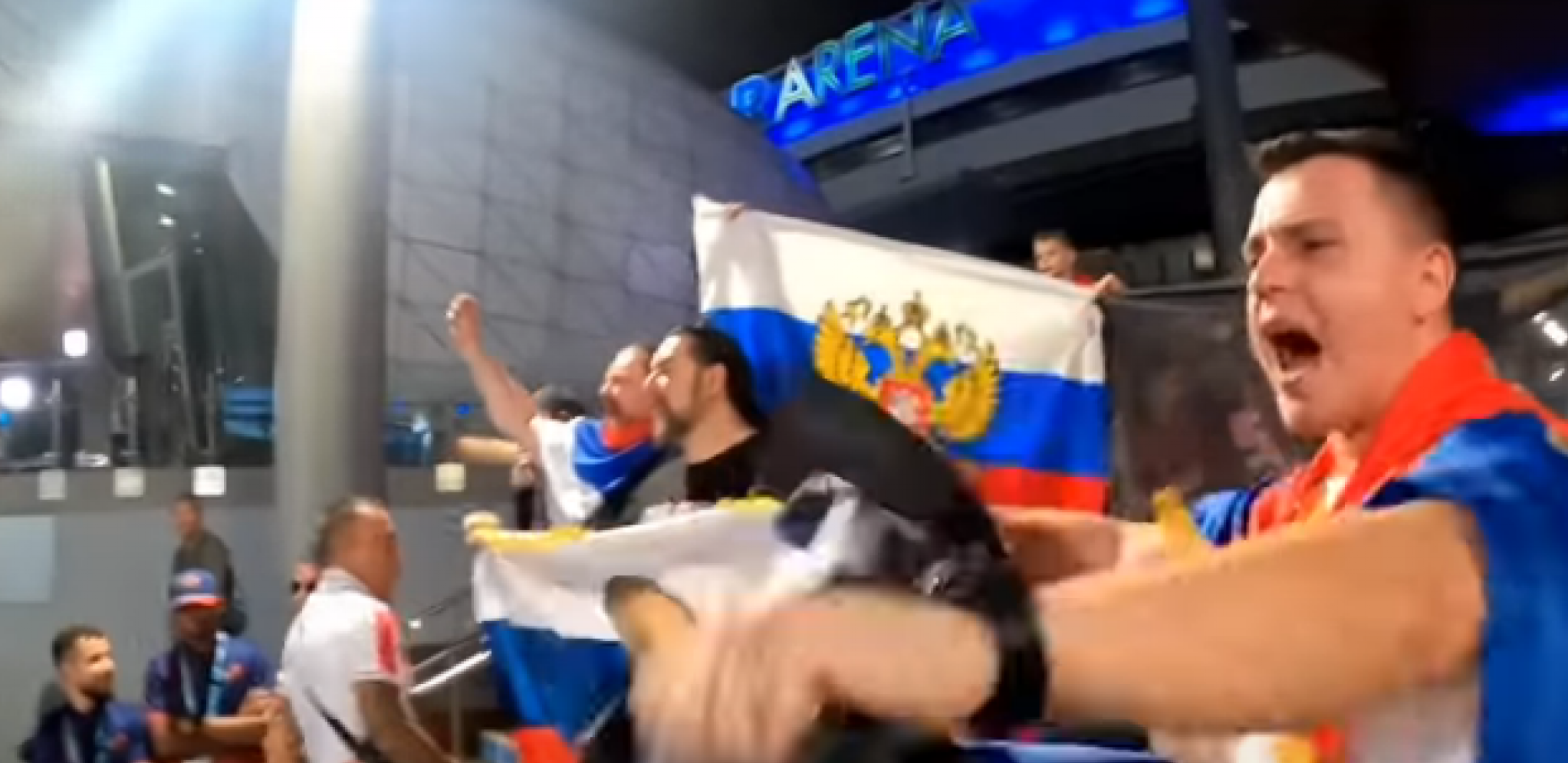 KO JE NA SNIMKU SA SRĐANOM ĐOKOVIĆEM? Sve je otkriveno, pored Noletovog oca stao vođa "Noćnih vukova", na poternici je, i to sve zbog Putina