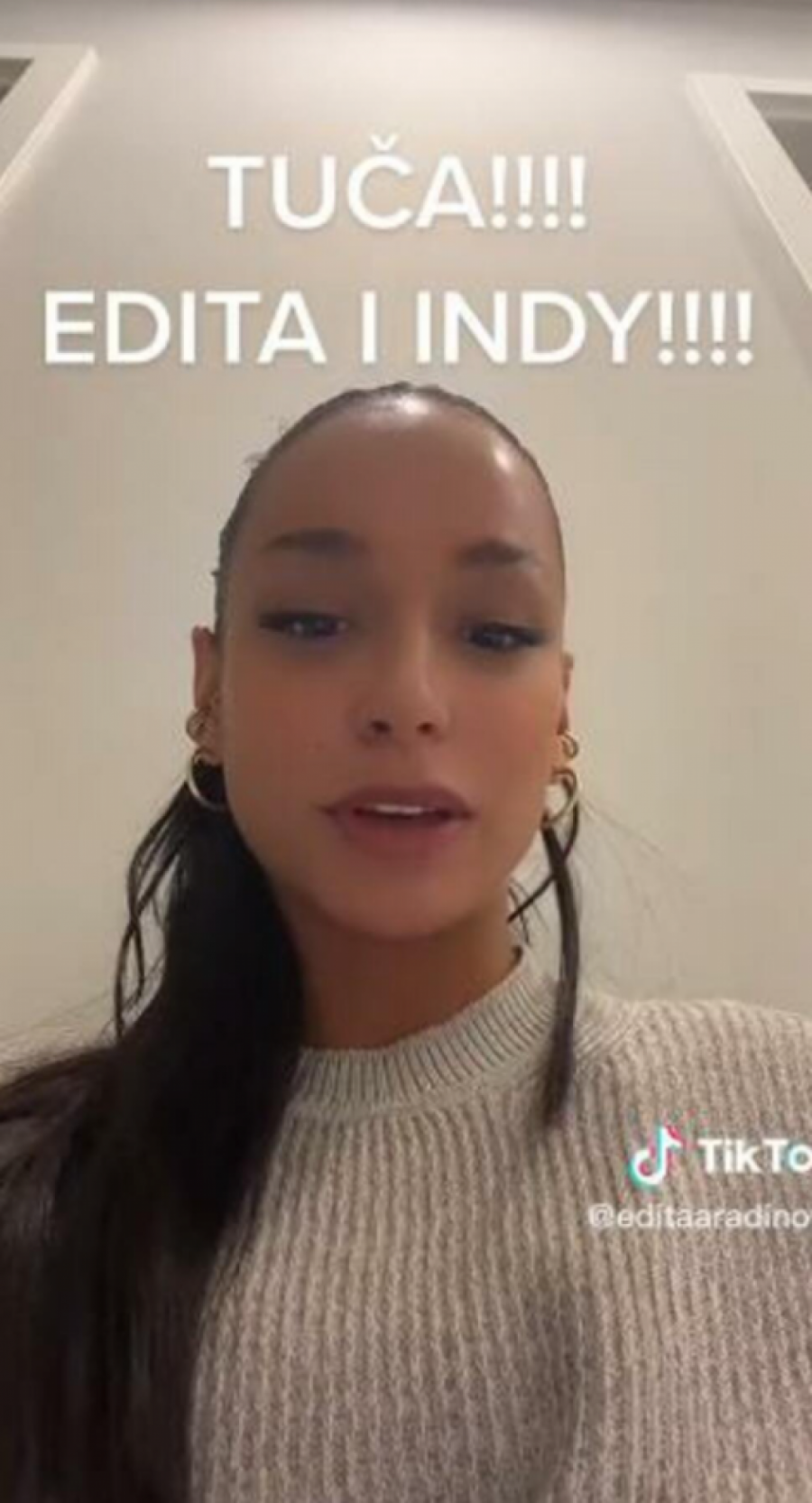 KOMŠIJE BILI SVEDOCI TUČE EDITE I INDI Dok su se čupale i plakale stanovnici zgrade bili su u šoku 