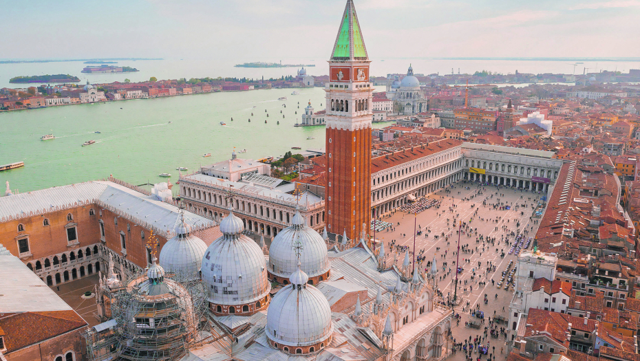 NAJLEPŠI SALON EVROPE  Trg Svetog Marka u Veneciji