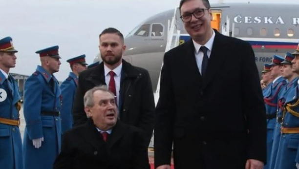 VUČIĆ DOČEKAO ZEMANA Predsednik Srbije ugostiće češkog predsednika u dvodnevnoj poseti (FOTO)