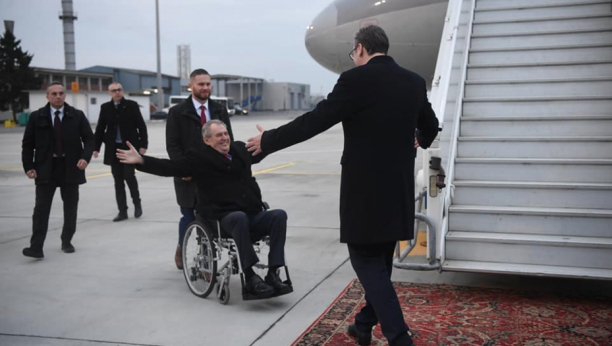 VELIKA ČAST DRAGOG PRIJATELJA Miloš Zeman za oproštajnu posetu odabrao Srbiju, predsednik Češke nekoliko puta stao u odbranu naše zemlje i naroda