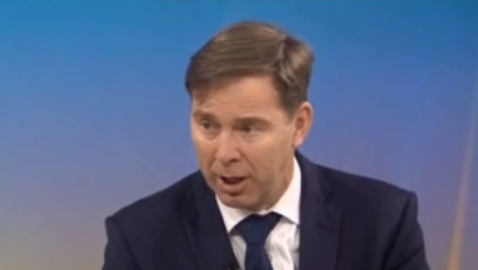 BRITANCI ZOVU NA RAT PROTIV RUSIJE Elvud: Treba da pređemo na vanredno stanje! (VIDEO)