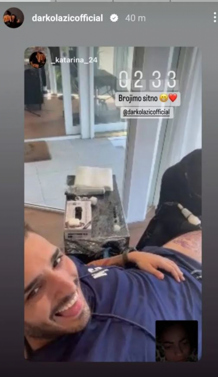POHVALIO SE NOVOM TETOVAŽOM Dok se Darko šara u Austriji, evo šta radi Katarina (FOTO)