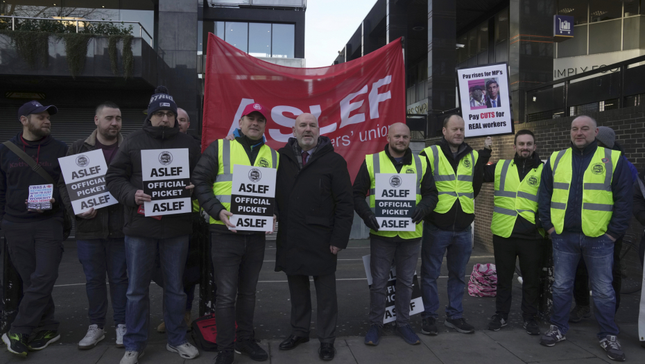 PARALISANA VELIKA BRITANIJA Štrajkuju nastavnici, železničari... Svi imaju iste zahteve (FOTO)