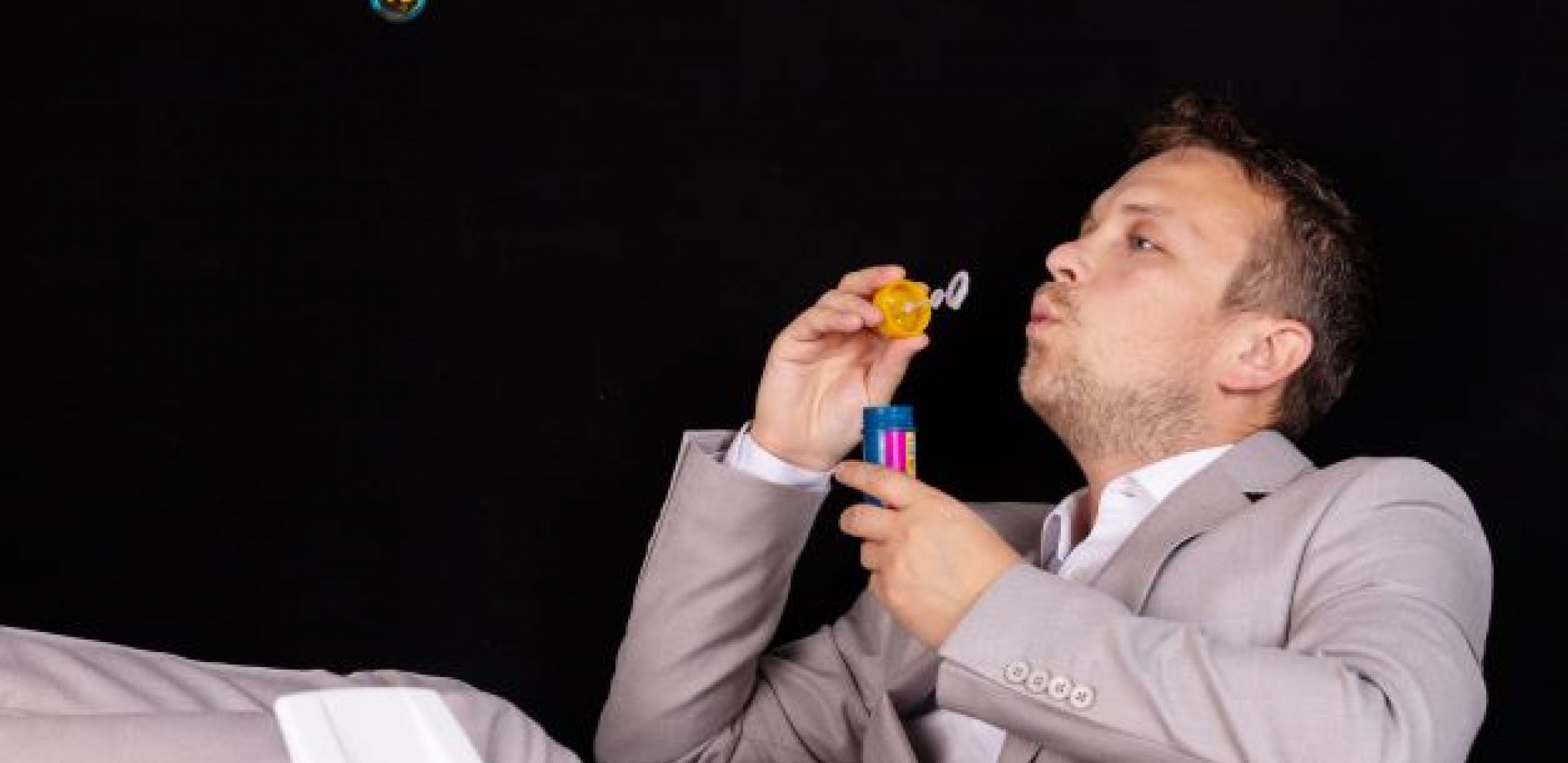 ZAŠTO DA PRIMAM PLATU KAD NE RADIM NIŠTA?! HIT! Crnogorac dao otkaz jer je samo sedeo na poslu