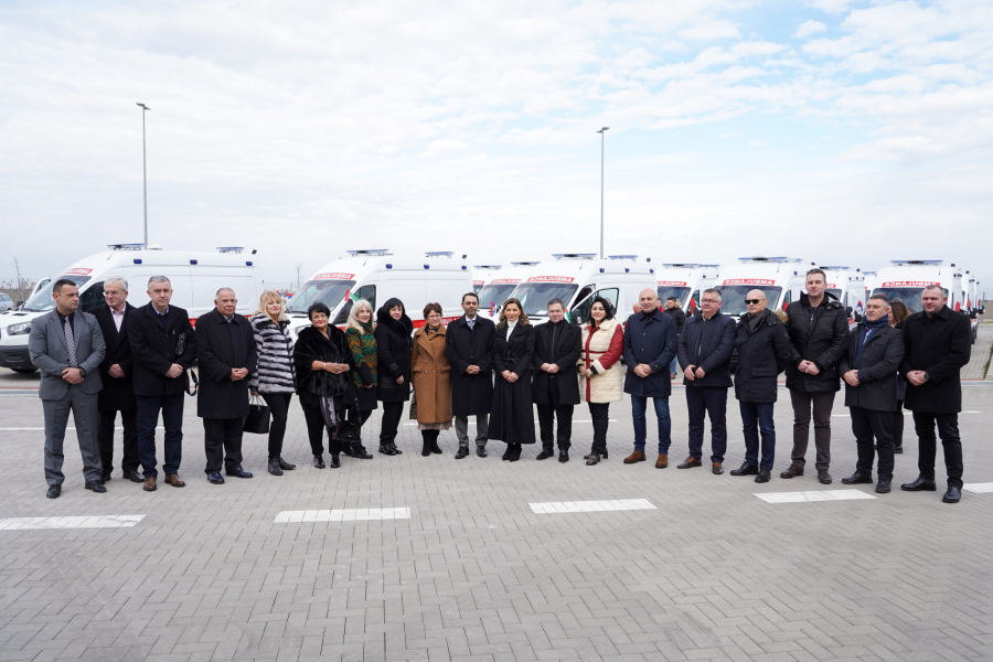 Emirati poklonili 15 sanitetskih vozila