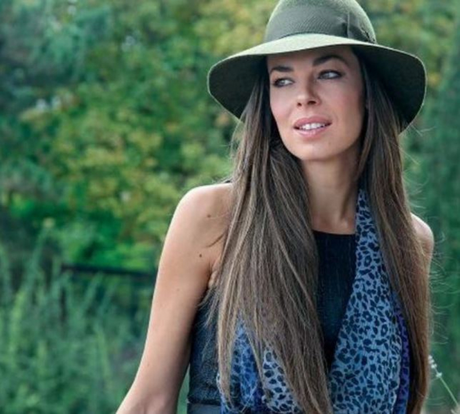 ZA OVO PRIMA VELIKI NOVAC Katarina Radivojević zarađuje u Konzulatu u Njujoruku, a i sestra joj je u Americi, evo čime se ona bavi!