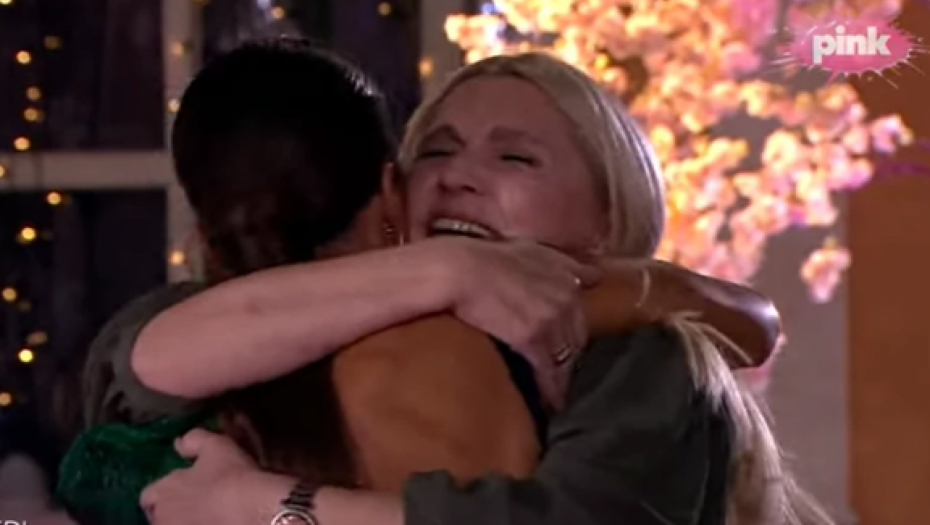 KUĆA NA PRODAJU Anđelini roditelji ne izlaze iz svoga doma, od javne bruke koju im je ćerka priredila se ne javljaju ni komšijama