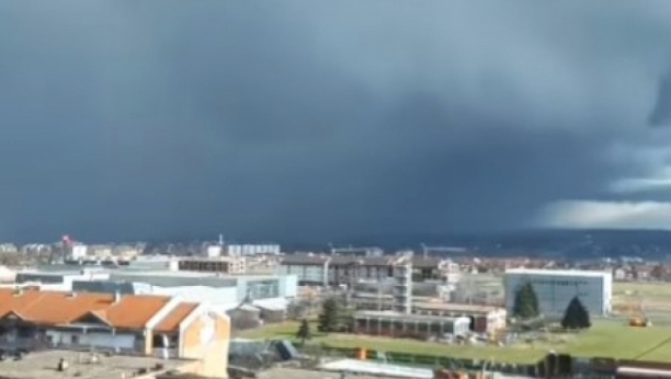 NEVEROVATNA PRIRODNA POJAVA U KRUŠEVCU Nakon nevremena, građani na nebu snimili ovo (VIDEO)