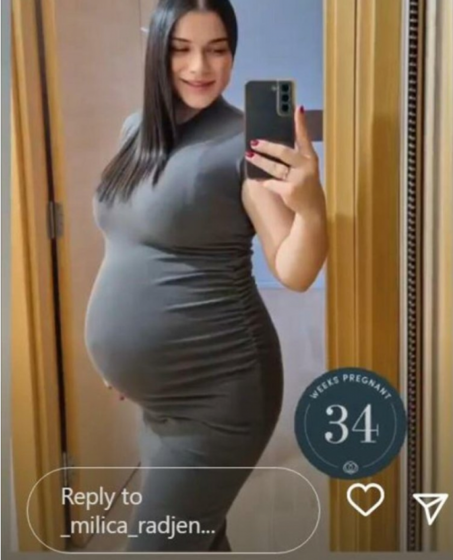 Rađenova supruga blista od sreće POKAZALA STOMAK SAMO MESEC DANA PRED POROĐAJ
