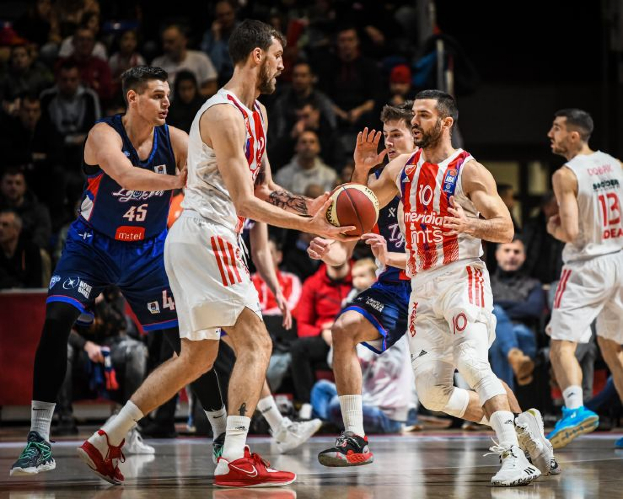 VELIKI PROBLEM ZA ZVEZDU Crveno-beli oslabljeni protiv Bajerna, ne igra važan igrač