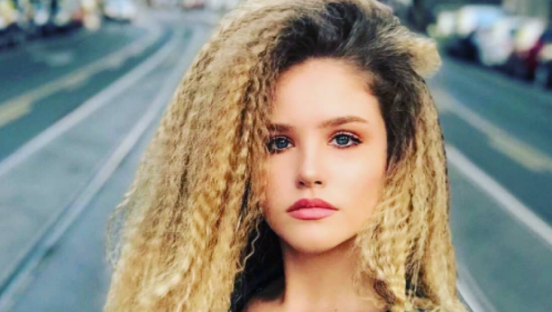 "POKUŠALI SU DA ME UDAVE U BAZENU" Takmičarka "Pinkovih zvezdica" koja je osvojila srce čitavog regiona prošla kroz HOROR, zanemećete kada čujete šta su joj sve radili!