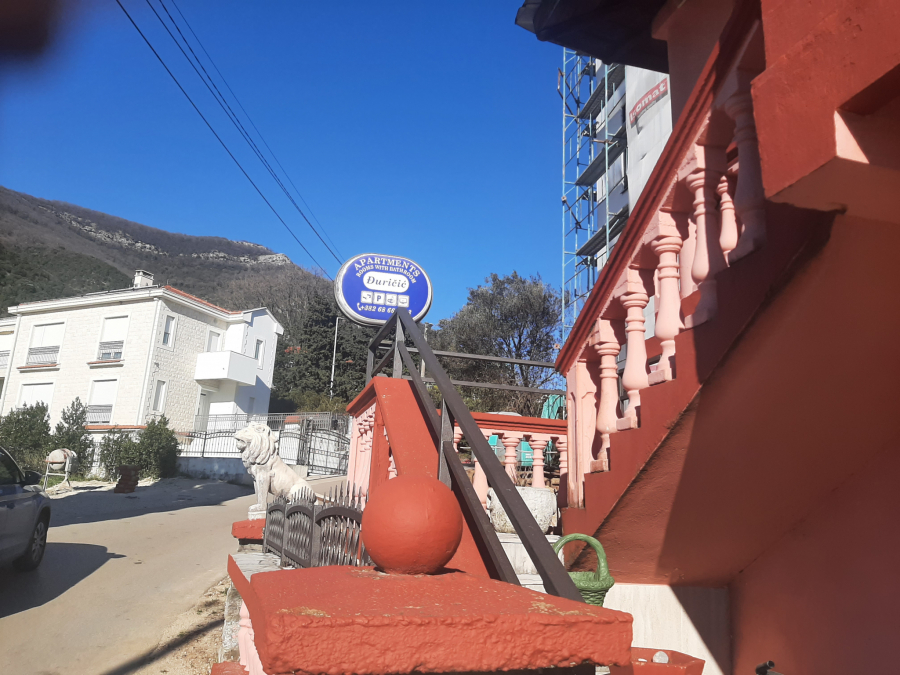 RIJALITI PLUS U CRNOJ GORI Đuričići nestali iz Đenovića, prodaju porodičnu kuću:  ŠOKANTNE TVRDNJE KOMŠIJA (VIDEO)