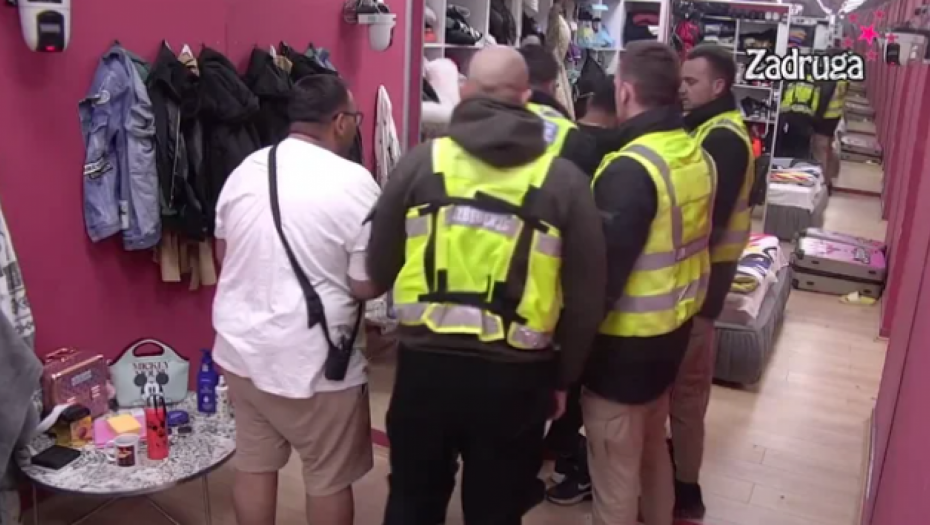 HAOS U BELOJ KUĆI Zadrugari narsnuli jedno na drugog, prevrtali krevete: OBEZBEĐENJE ODMAH REAGOVALO