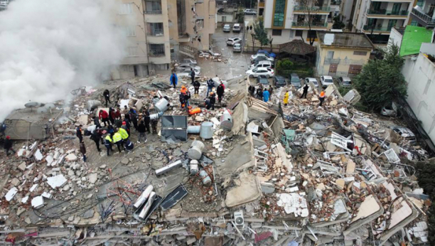 RASTE BROJ ŽRTAVA U Turskoj 3.419 poginulih, u Siriji 1.602 (FOTO/VIDEO)