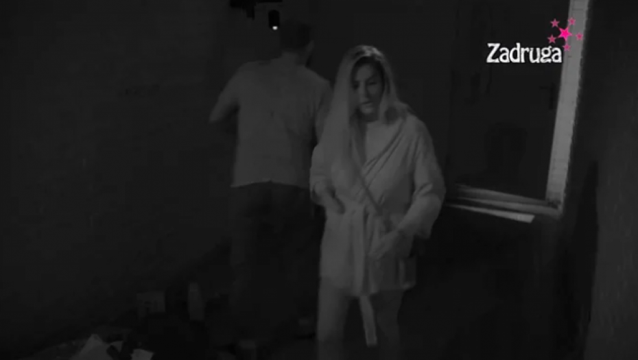 NATRLJALA MU NA NOS Ana oplela po Zvezdanu zbog seksa sa Anđelom, pa ga dovela na mesto zločina (VIDEO)