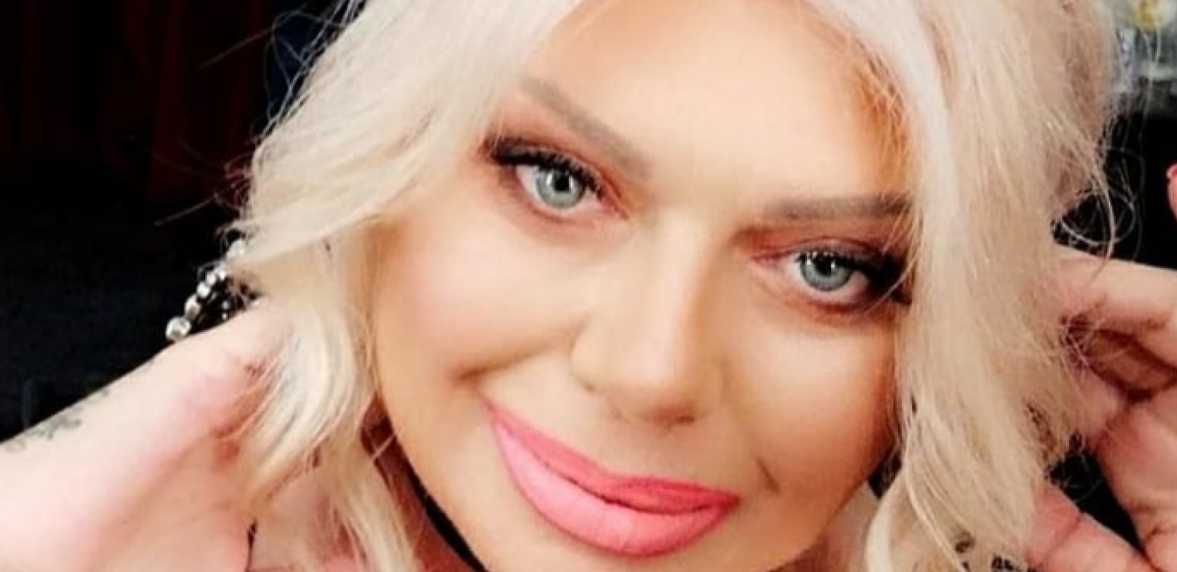 PEVAČICA SE OSUŠILA Smršala 30 kilograma, a sada se skinula i pokazala telo: Jela sam živ limun i uništila želudac