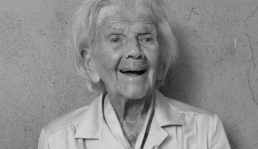 ODRŽANA KOMEMORACIJA BRANKI VESELINOVIĆ Najveća imena našeg glumišta došla da odaju počast legendarnoj glumici